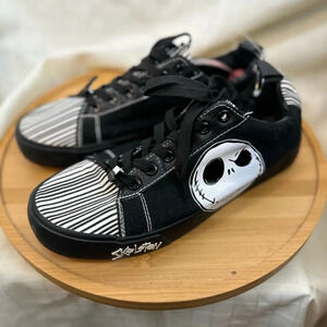 Women’s ground up size 8.5 black Disney Jack Skellington Skater shoes nightmare